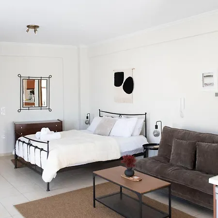 Rokani Ii At Center Калаврита