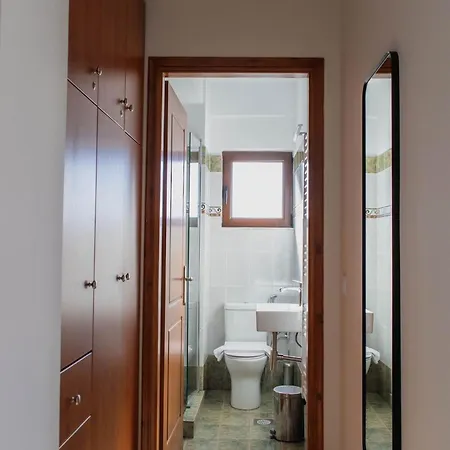 Rokani Ii At Center Apartment