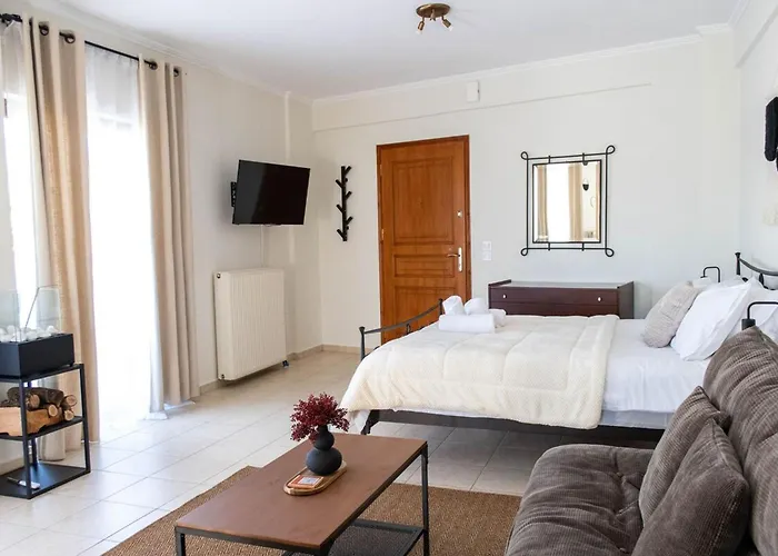 Rokani Ii At Center * Kalavryta