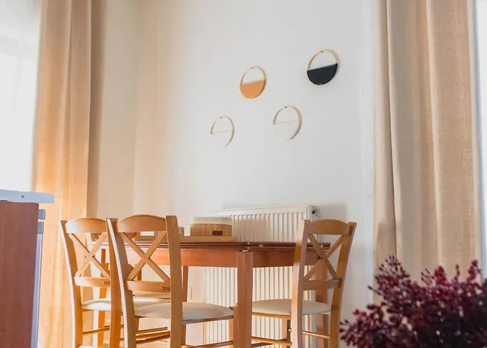 Rokani Ii At Center * 칼라브리타