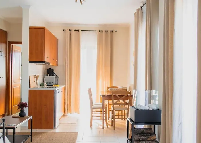 Rokani Ii At Center Appartement *